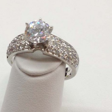 Engagement Ring E1047
