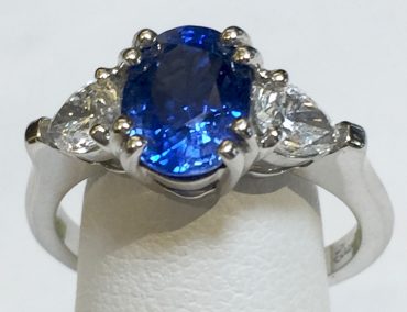 Diamond, Sapphire and Gold Ring R1061