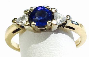 Diamond, Sapphire and Gold Ring R1062