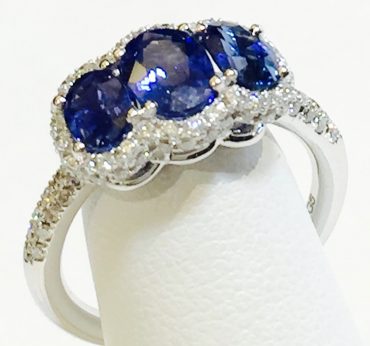 Diamond, Sapphire and Gold Ring R1065