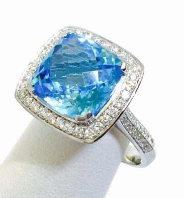 Gold, Diamond and Blue Topaz Ring R1046