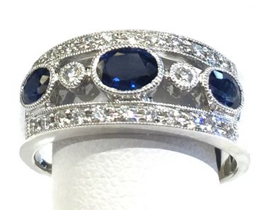 Diamond, Sapphire and Gold Ring R1074