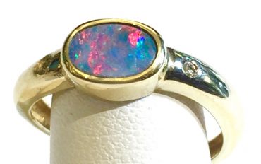 Diamond, Opal and Gold Ring R1088