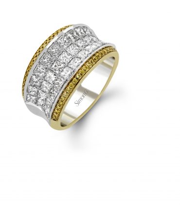 Diamond and Gold Ring R1136